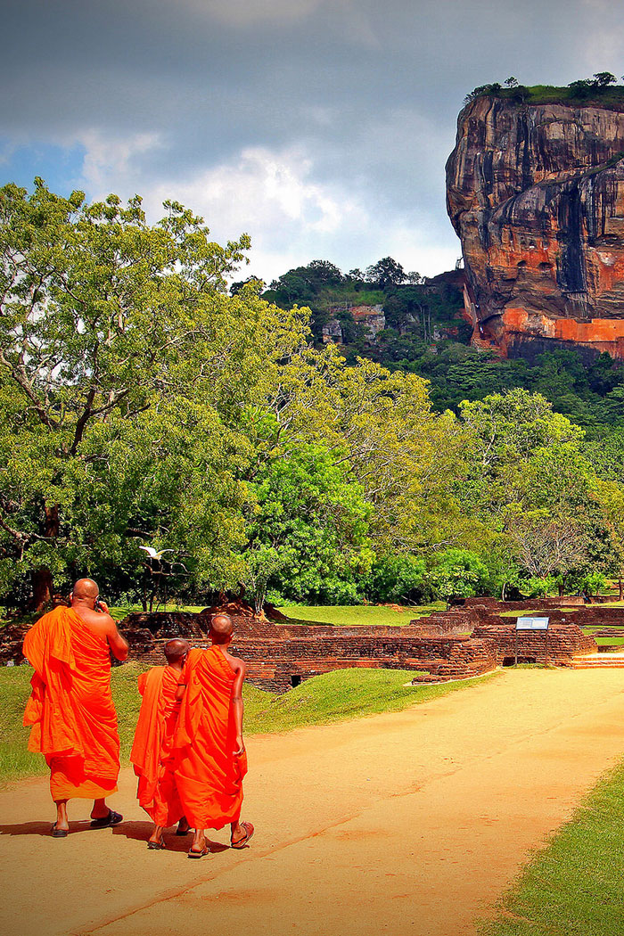 Best things to do in Sigiriya - Places to Visit in Sigiriya - Attractions in Sigiriya - Top Things to do in Sigiriya - Sigiriya experiences - Leisure places in Sigiriya - Sigiriya Rock - Sigiriya Lion Rock - Climbing Sigiriya Rock Fortress - Sigiriya climbing