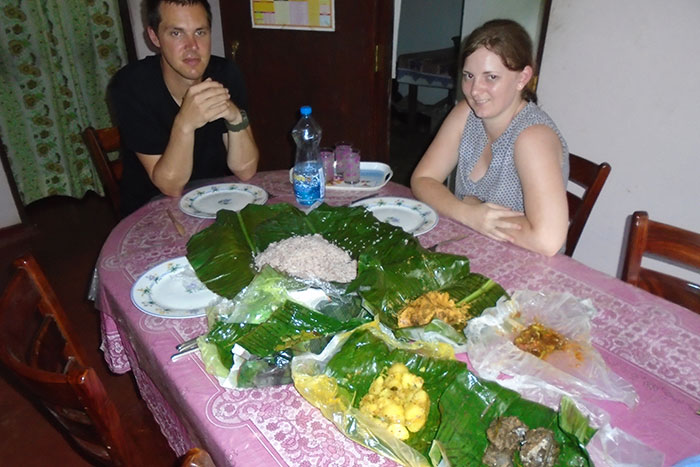 Staying with a Local Family in a Homestay in Sri Lanka - Sri Lanka Staying with a Local Family in a Homestay - Sri Lanka Homestay Experience - Staying  in Sri Lanka - Stay in Sri Lanka Local Family