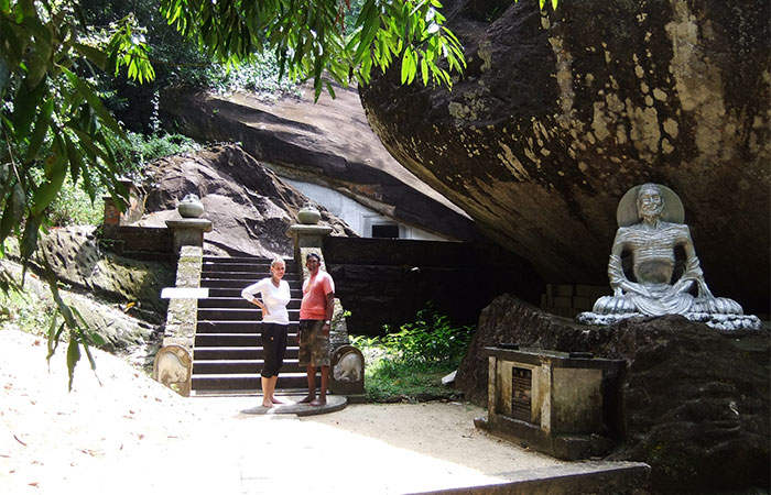 Trek through the country side and Trekking Trips in Sri Lanka - Trek through the Country Side  and scenic trekking tours in Sri Lanka - Trek through the Country Side  and trekking tours - Trekking Trips in bentota - Country Walk in Sri Lanka - Village Walk in Sri Lanka