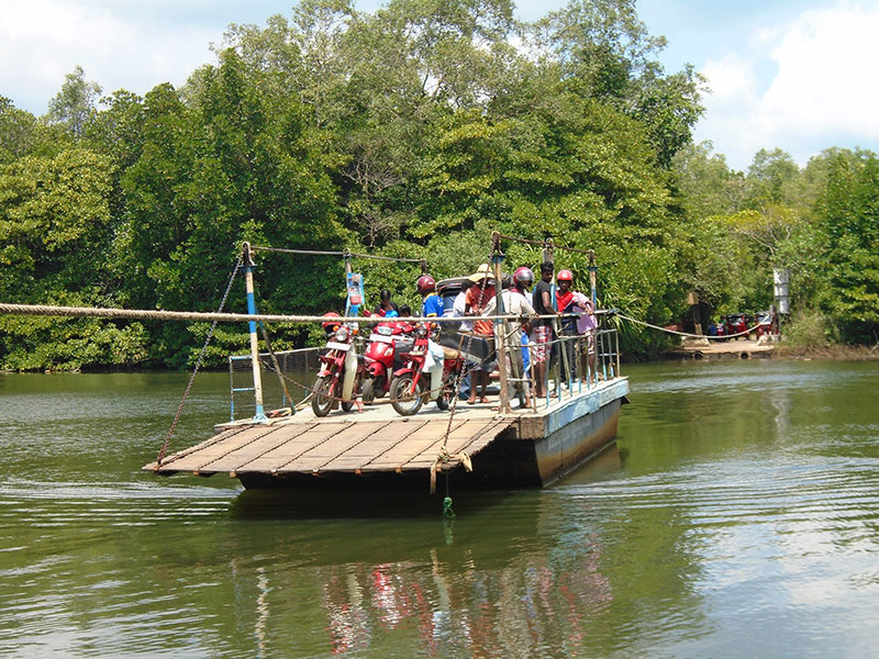 Sri Lankan's Village Life, Rain Forest Experience in Sri Lanka, Sri Lanka Home Stays, Home Stay experince in Sri Lanka, Sinharaja Rain Forest trekking, Village Experiences in Sri Lanka, Bentota